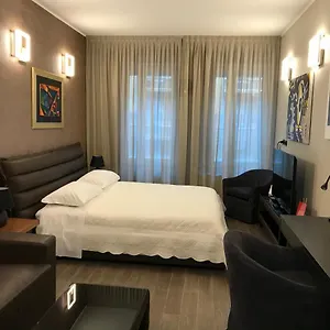 Central Station Apartment